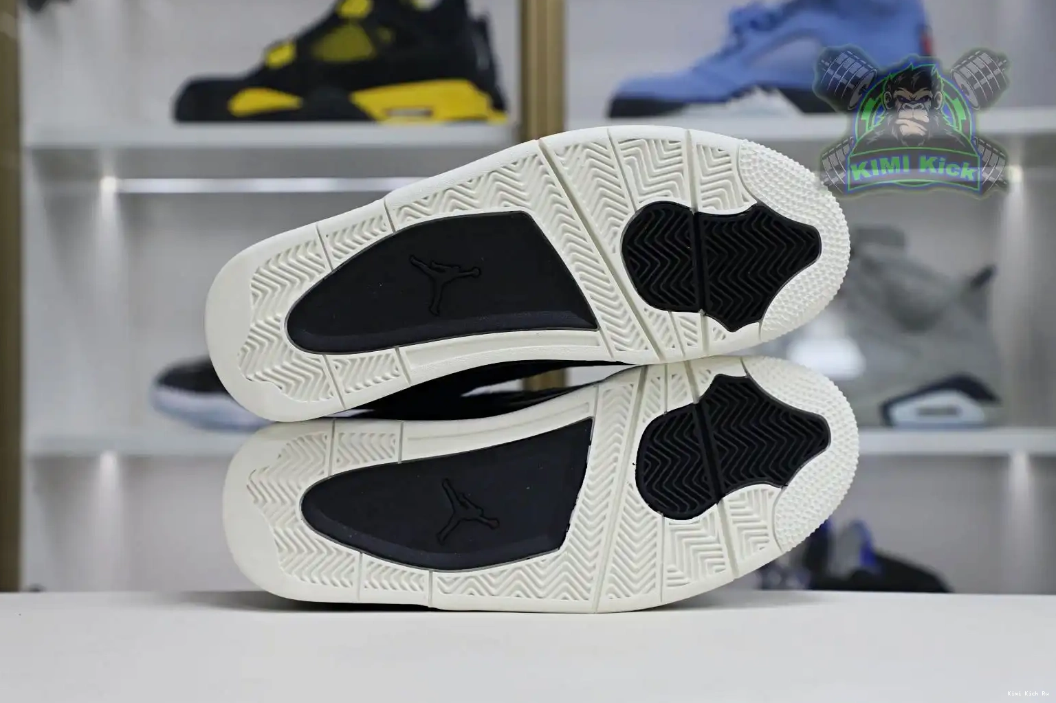 black Jordan Air ponyhair retro Kimikick Jordan 4 0811